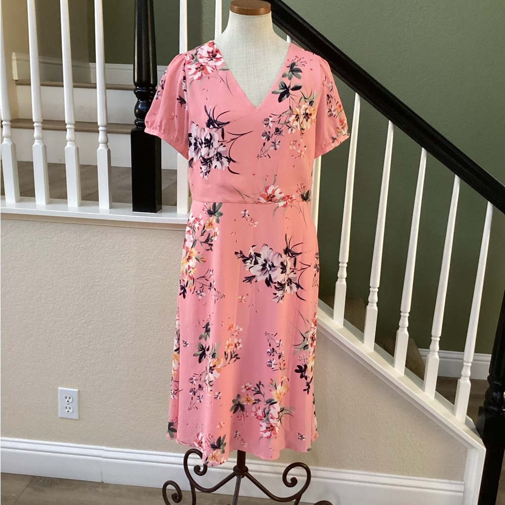 LOFT. Floral Pink Dress (10)